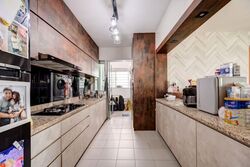 Blk 426A Floral Spring @ Yishun (Yishun), HDB 5 Rooms #595854471